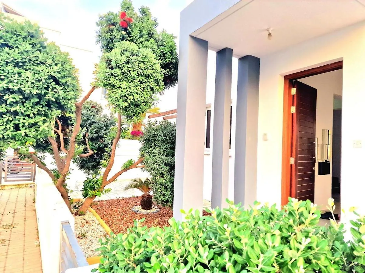 Luxury Villa Azure Larnaca