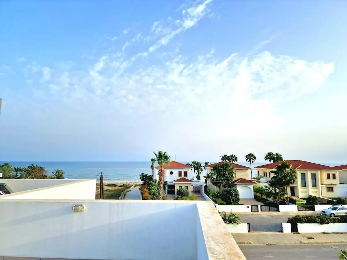Luxury Villa Azure Larnaca