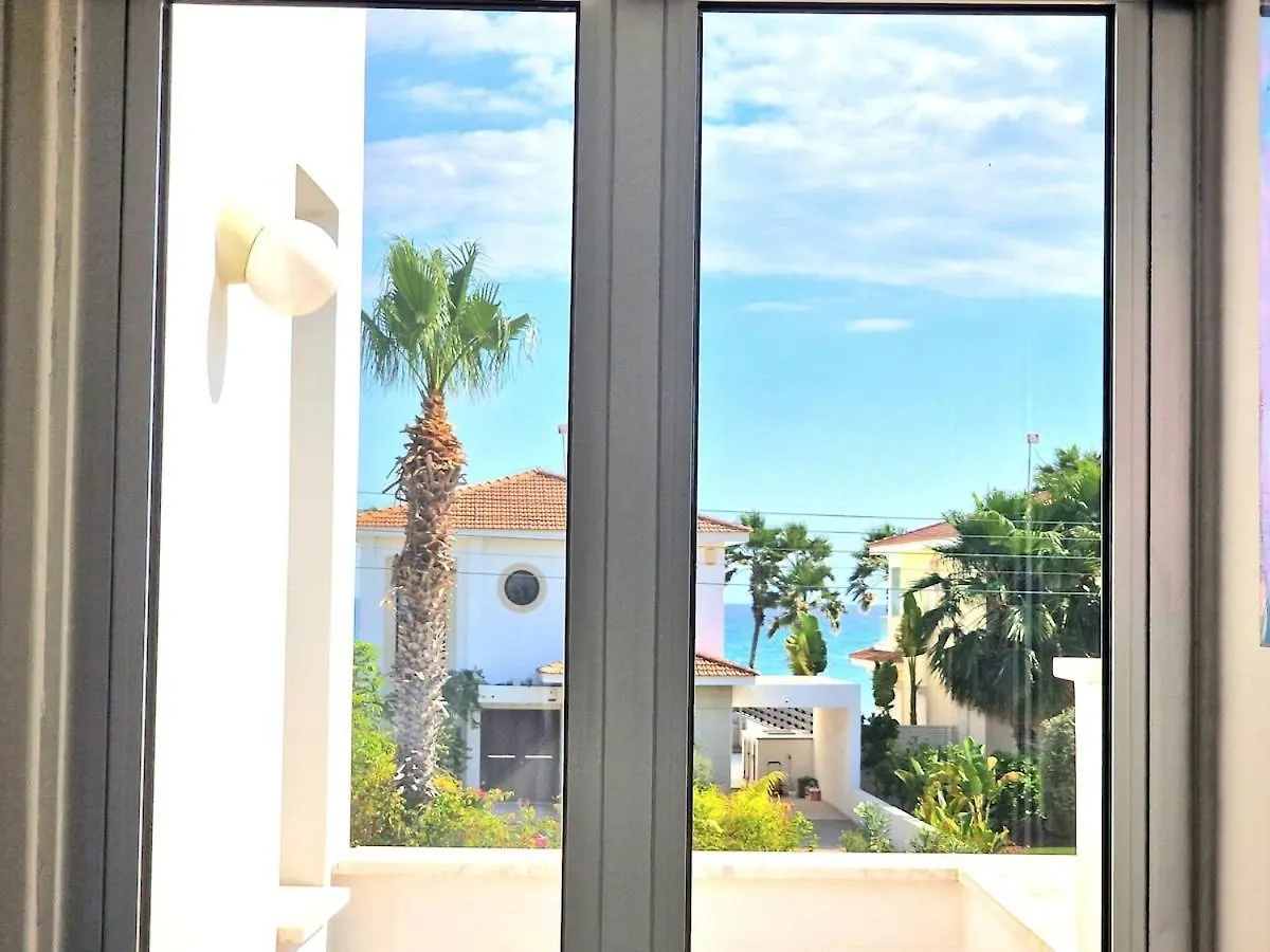 Luxury Villa Azure Larnaca