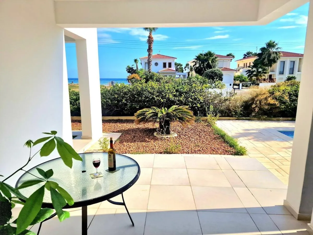 Luxury Villa Azure Larnaca