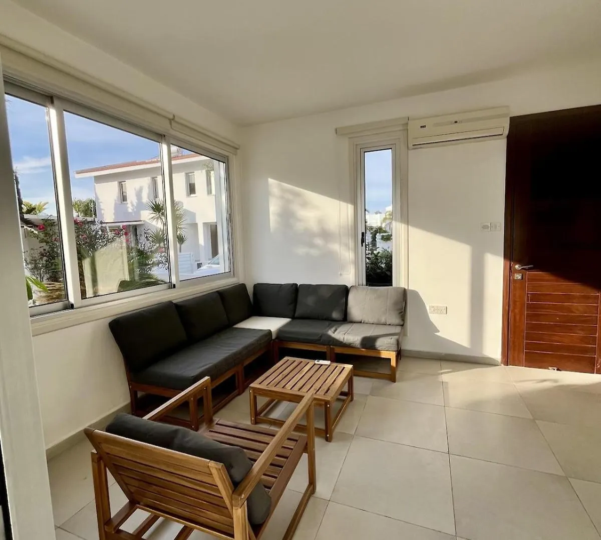 Luxury Villa Azure Larnaca